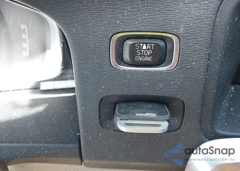 2015 Volvo S60 T5 Premier из США, поврежденный, VIN YV140MFK6F1342518